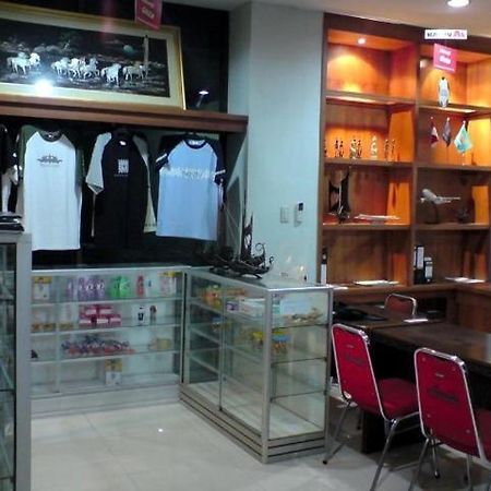 Amans Inn Ambon Bagian luar foto